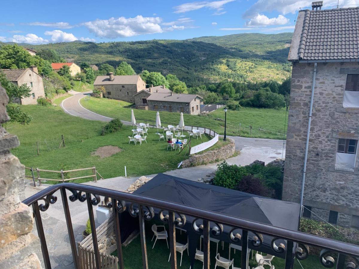 Casa Rural Laguarta - Restaurante Pensionat Exteriör bild
