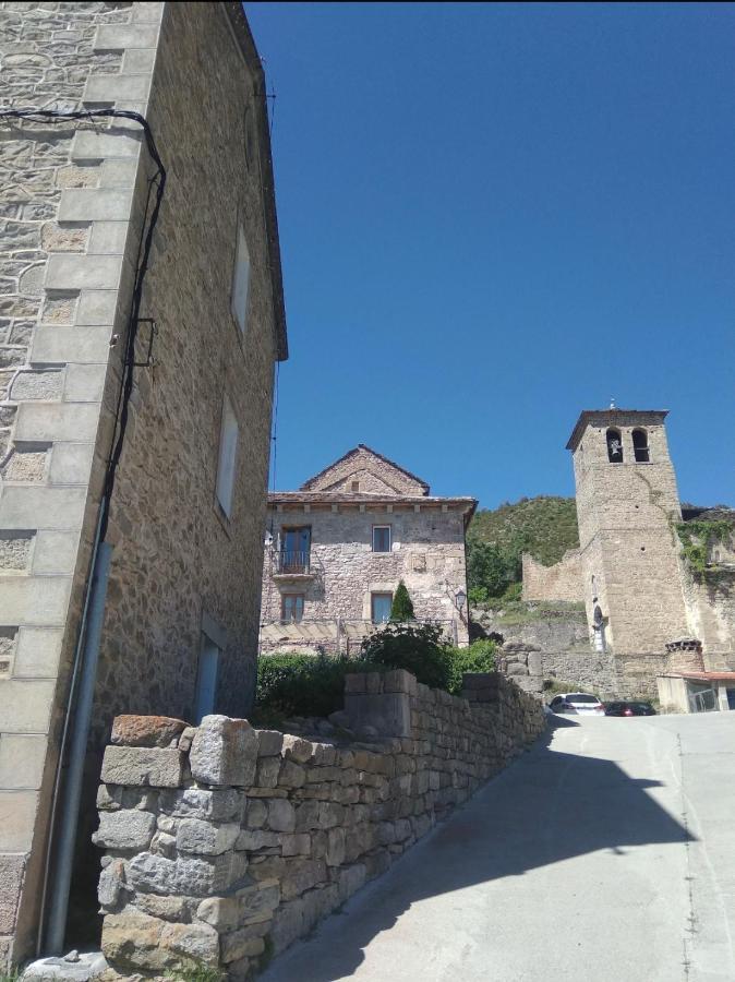Casa Rural Laguarta - Restaurante Pensionat Exteriör bild