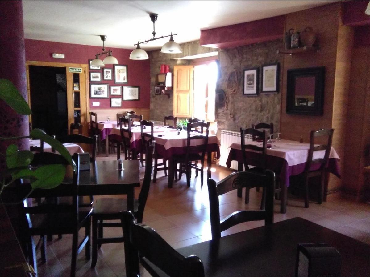 Casa Rural Laguarta - Restaurante Pensionat Exteriör bild